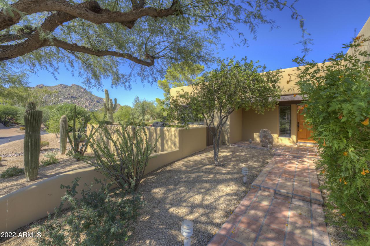 1300 E Coyote Pass, Carefree, AZ 85377