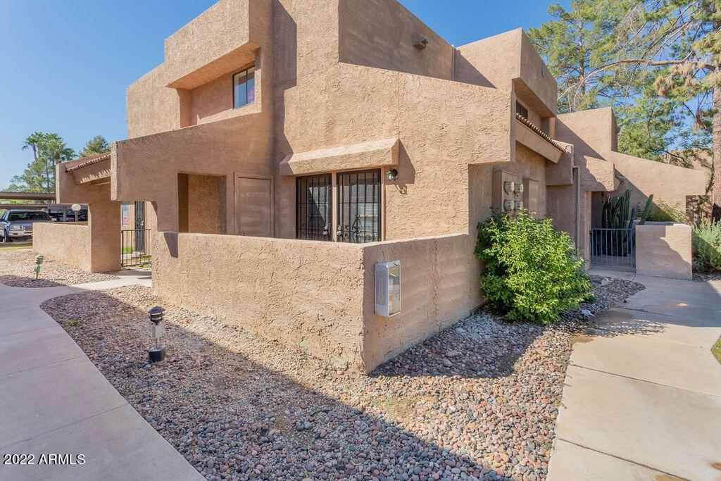 10828 N Biltmore Dr. #141, Phoenix, AZ 85029