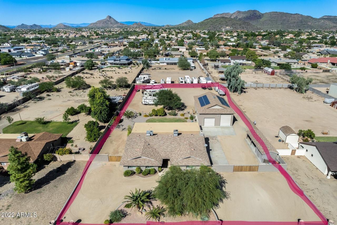 5020 W Saguaro Park Ln., Glendale, AZ 85310
