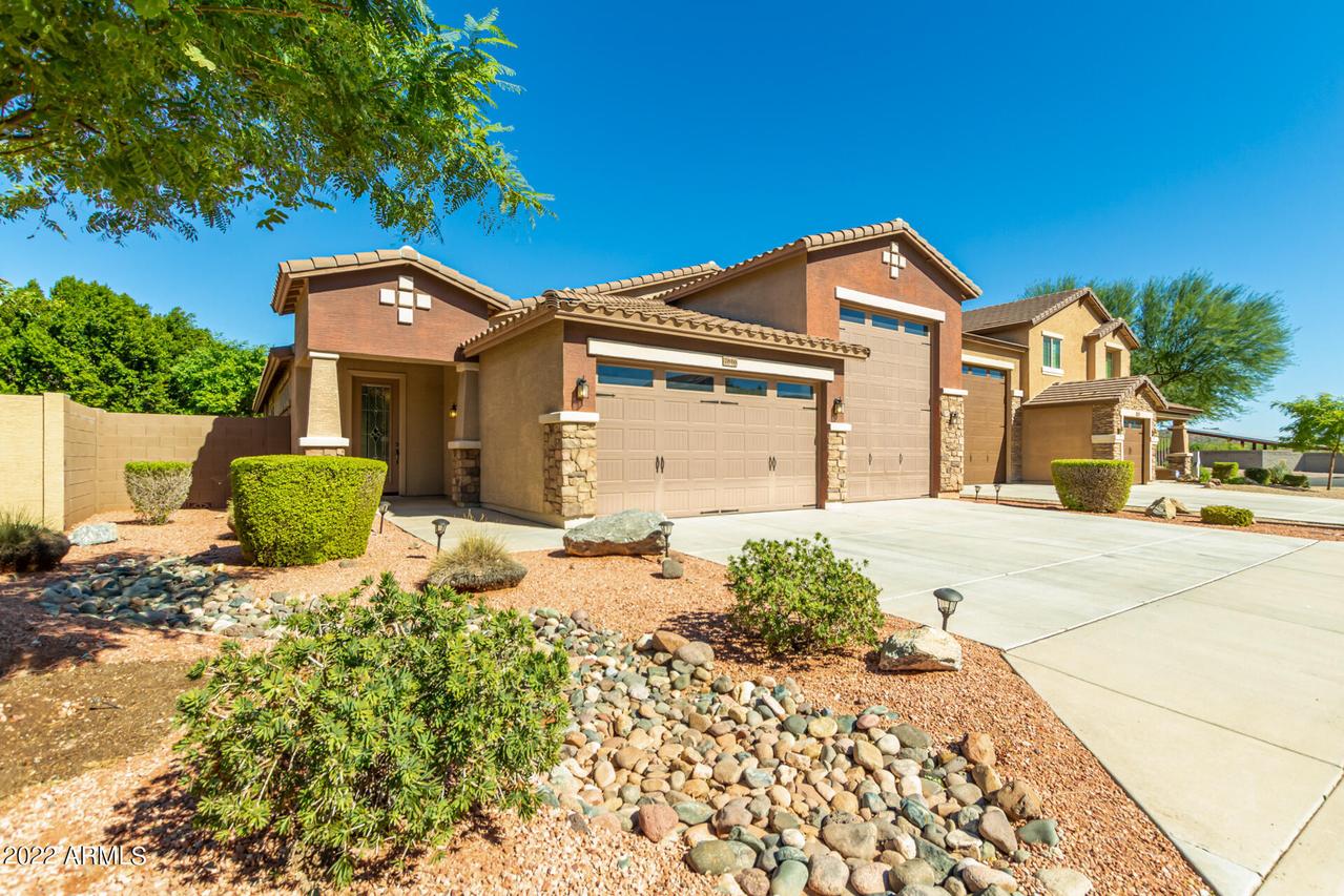 7816 W Rock Springs Dr., Peoria, AZ 85383