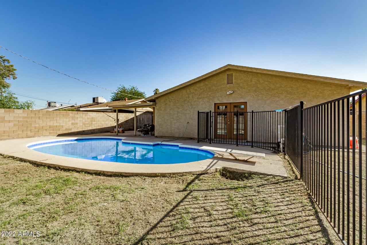 6734 W Coolidge St., Phoenix, AZ 85033