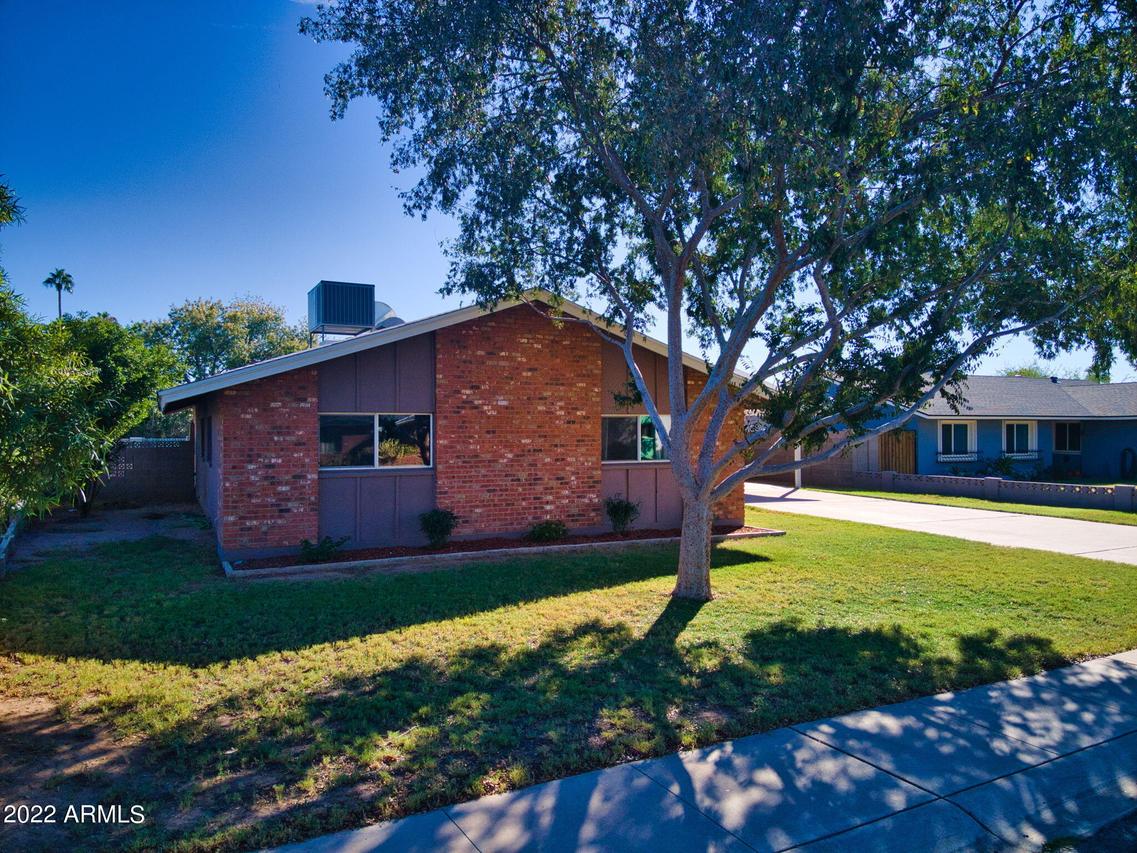 1645 E Manhatton Dr., Tempe, AZ 85282