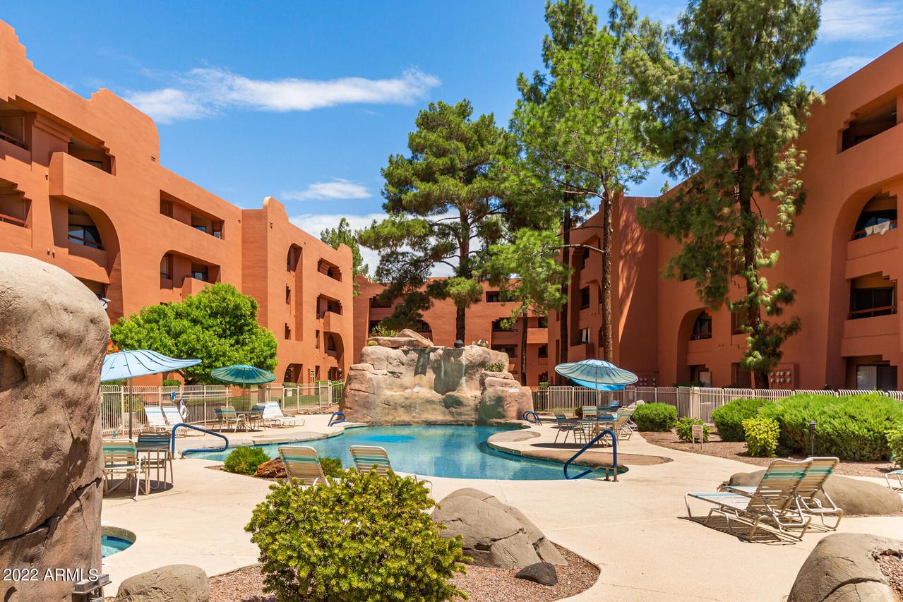 12222 N Paradise Village Pkwy. #226, Phoenix, AZ 85032