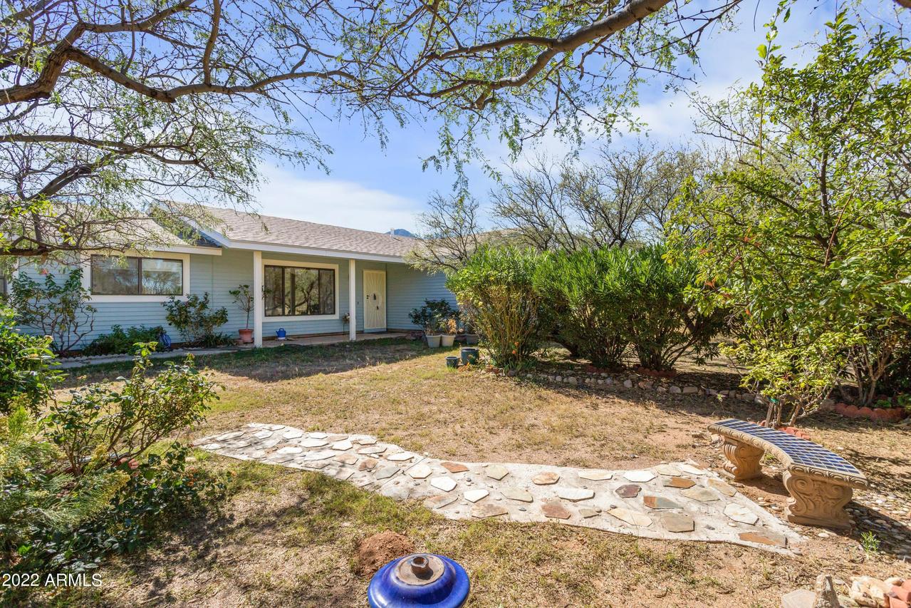 5842 E Calle De La Fresa, Hereford, AZ 85615