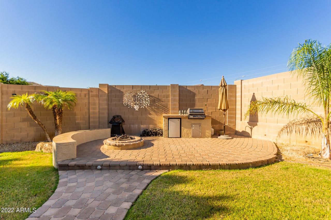 5414 W Straight Arrow Ln., Phoenix, AZ 85083