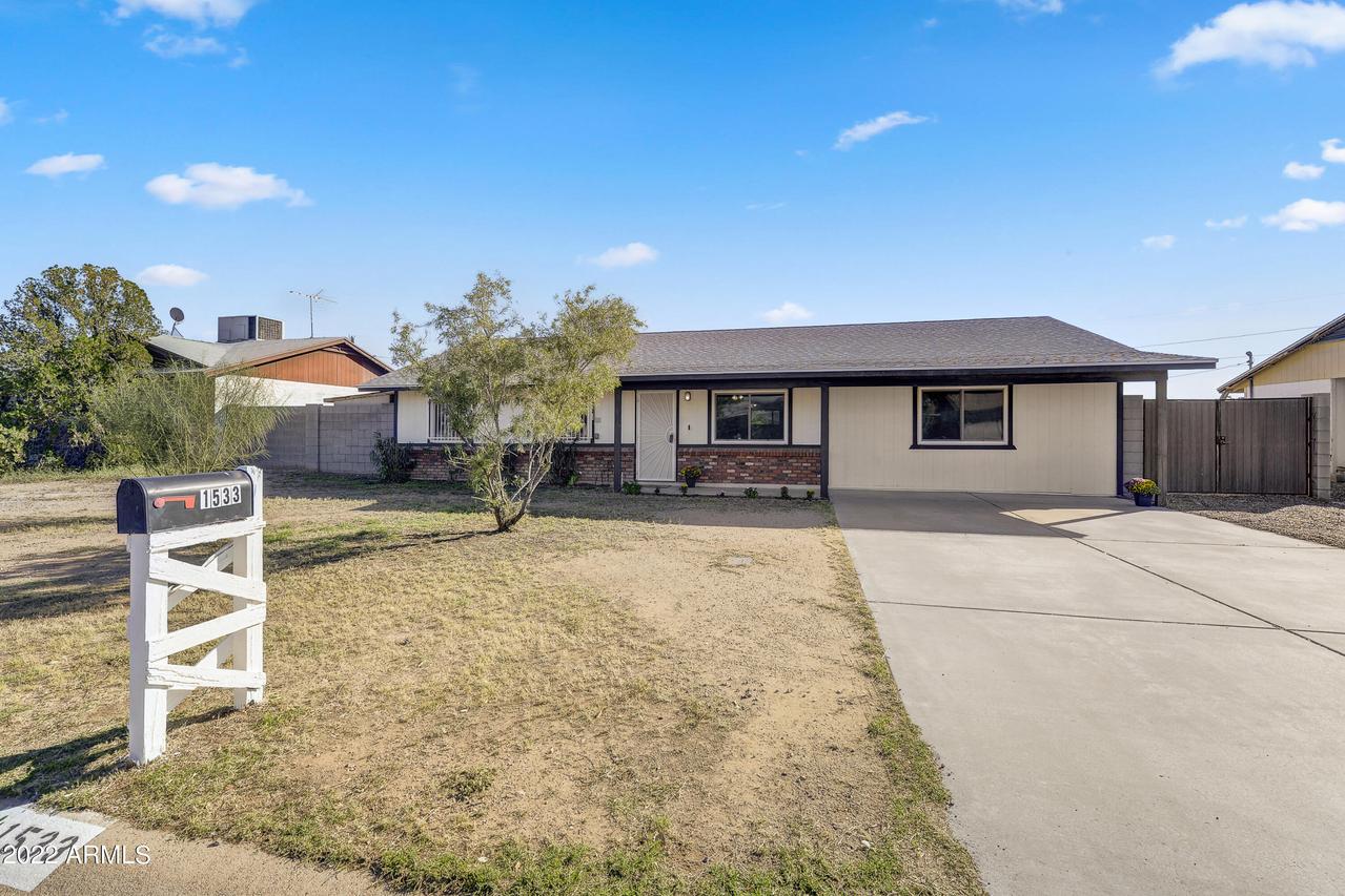 1533 W Behrend Dr., Phoenix, AZ 85027