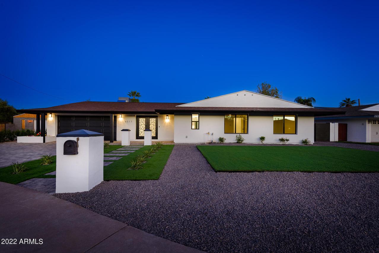 8517 N 15th Dr., Phoenix, AZ 85021
