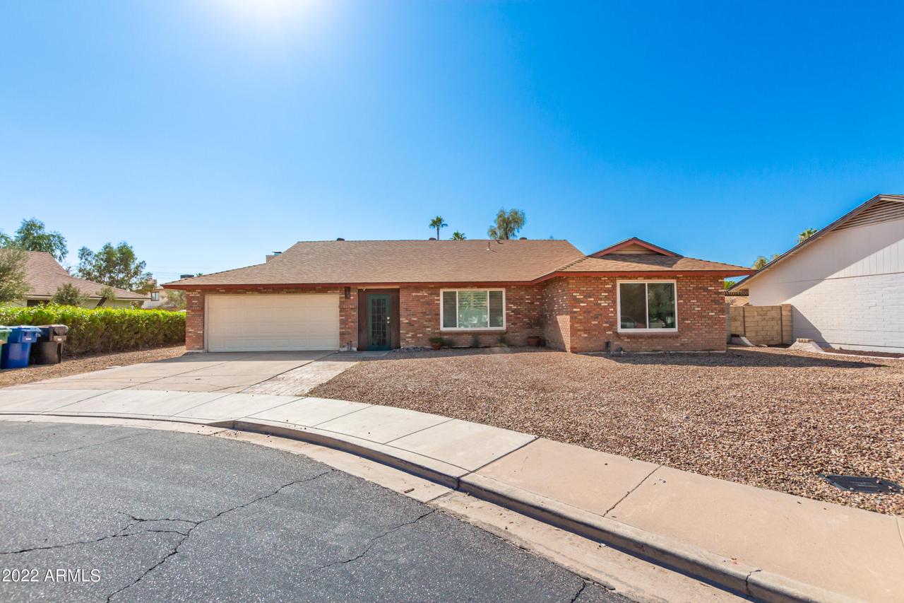 757 W Nopal Cir., Mesa, AZ 85210