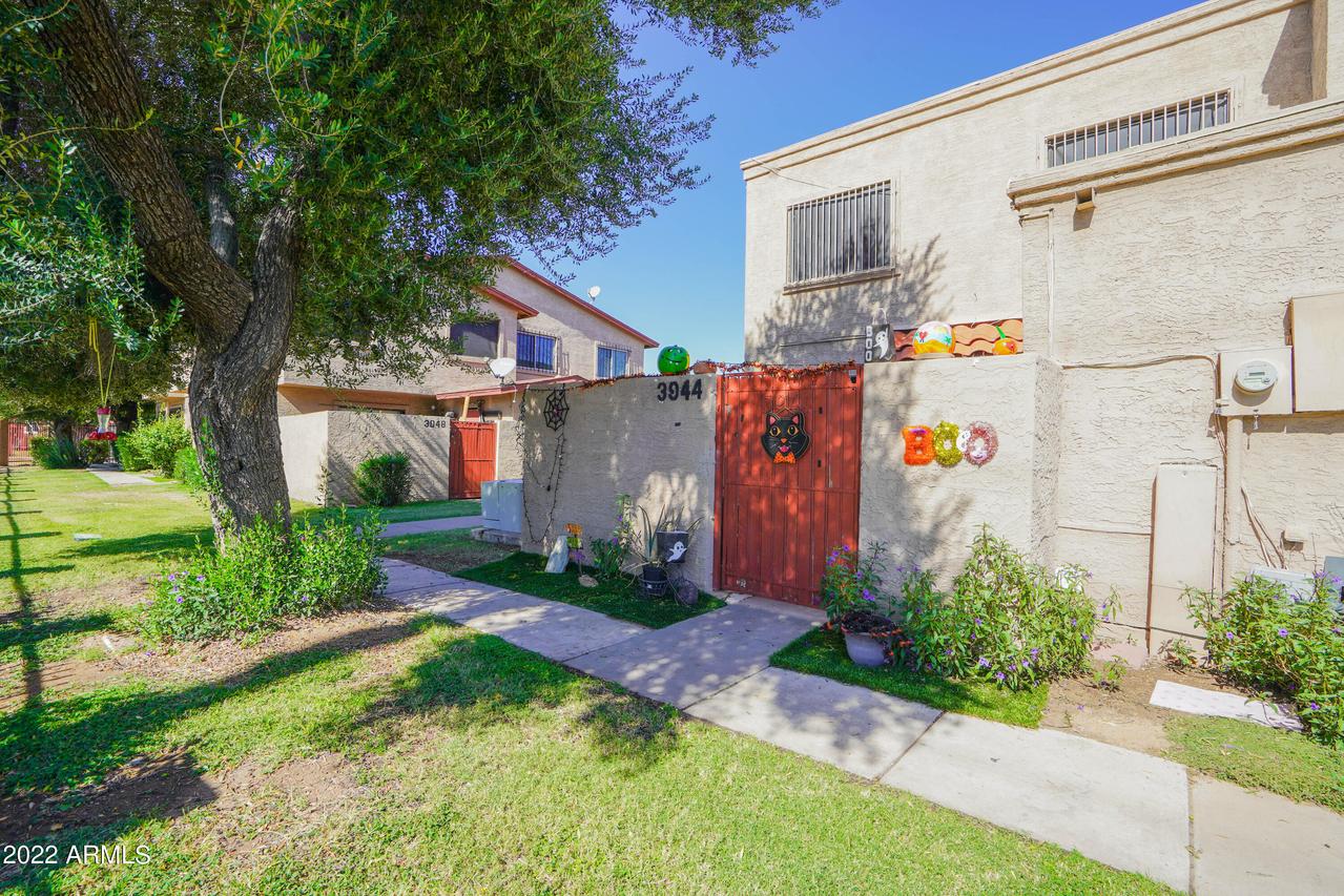 3944 W Camelback Rd., Phoenix, AZ 85019