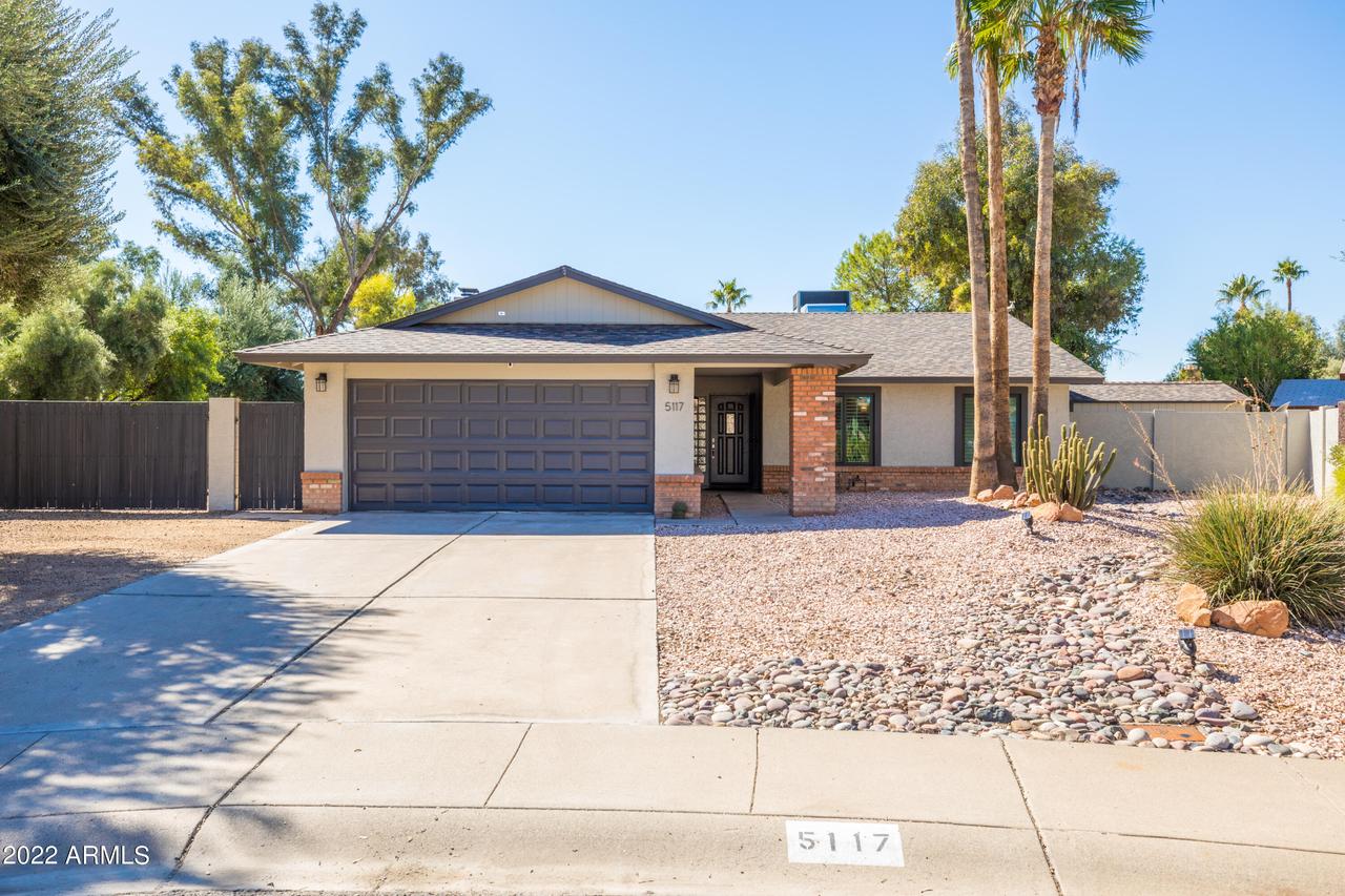 5117 E Tierra Buena Ln., Scottsdale, AZ 85254
