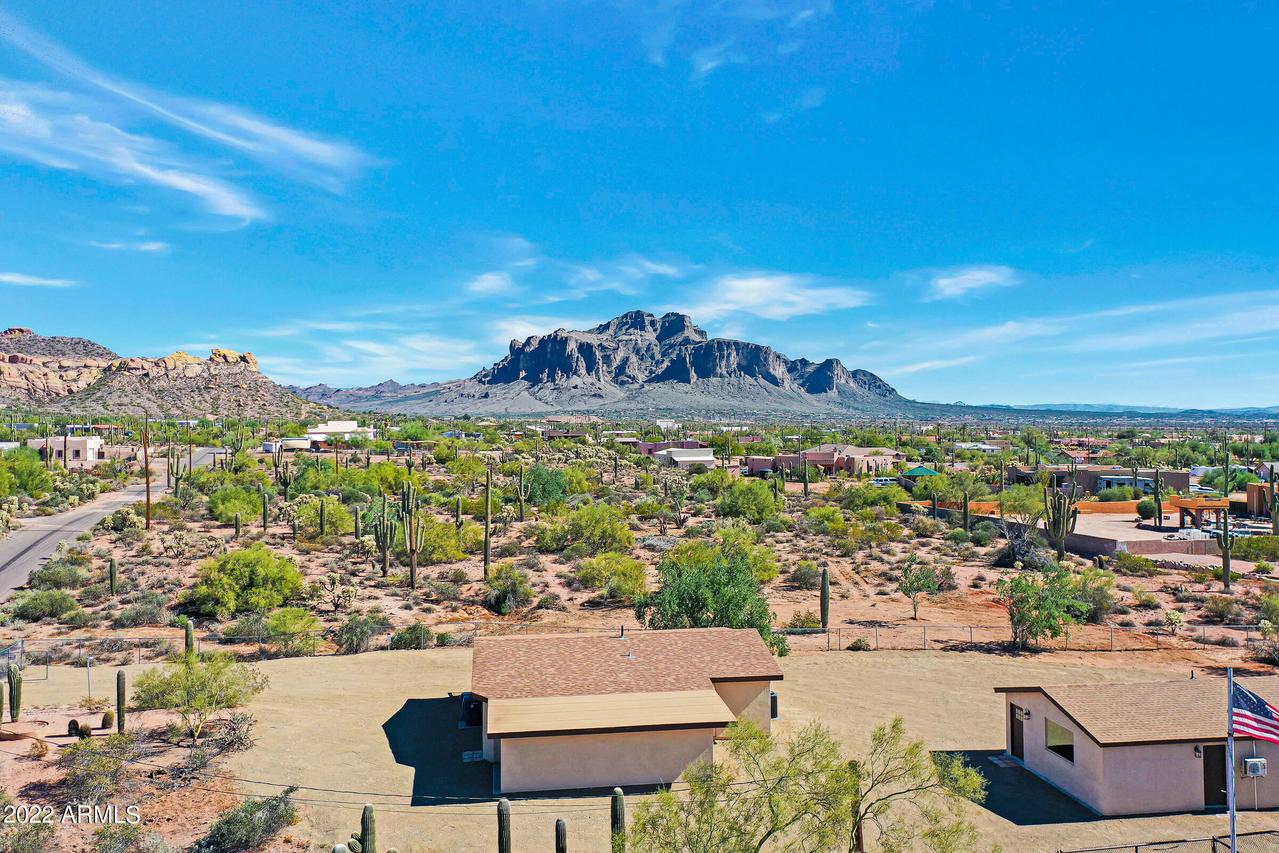 937 E Saddle Butte St., Apache Junction, AZ 85119