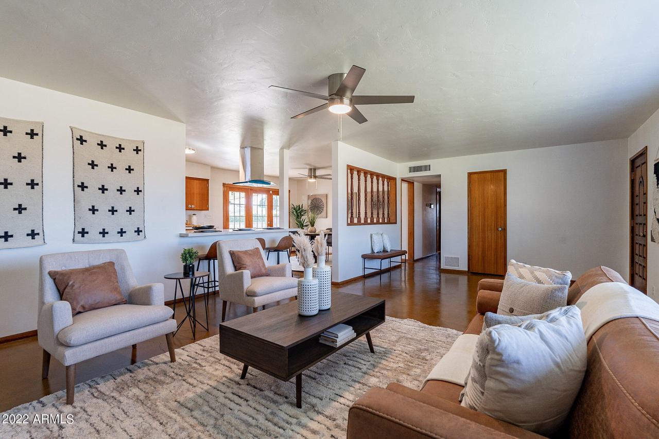 2051 W Windsor Ave., Phoenix, AZ 85009