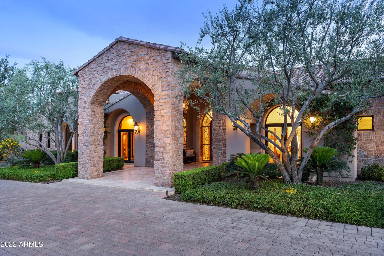 6601 E Malcomb Dr., Paradise Valley, AZ 85253