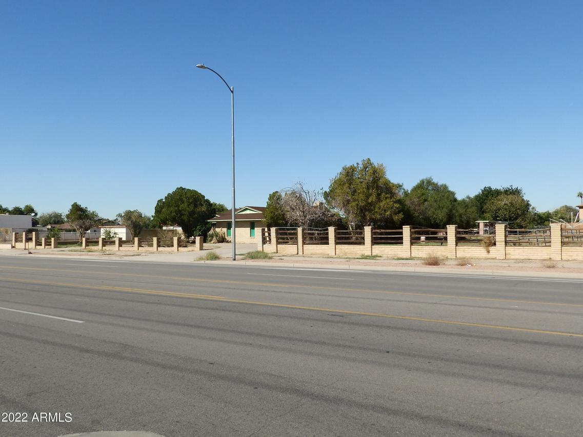 4812 W Greenway Rd., Glendale, AZ 85306