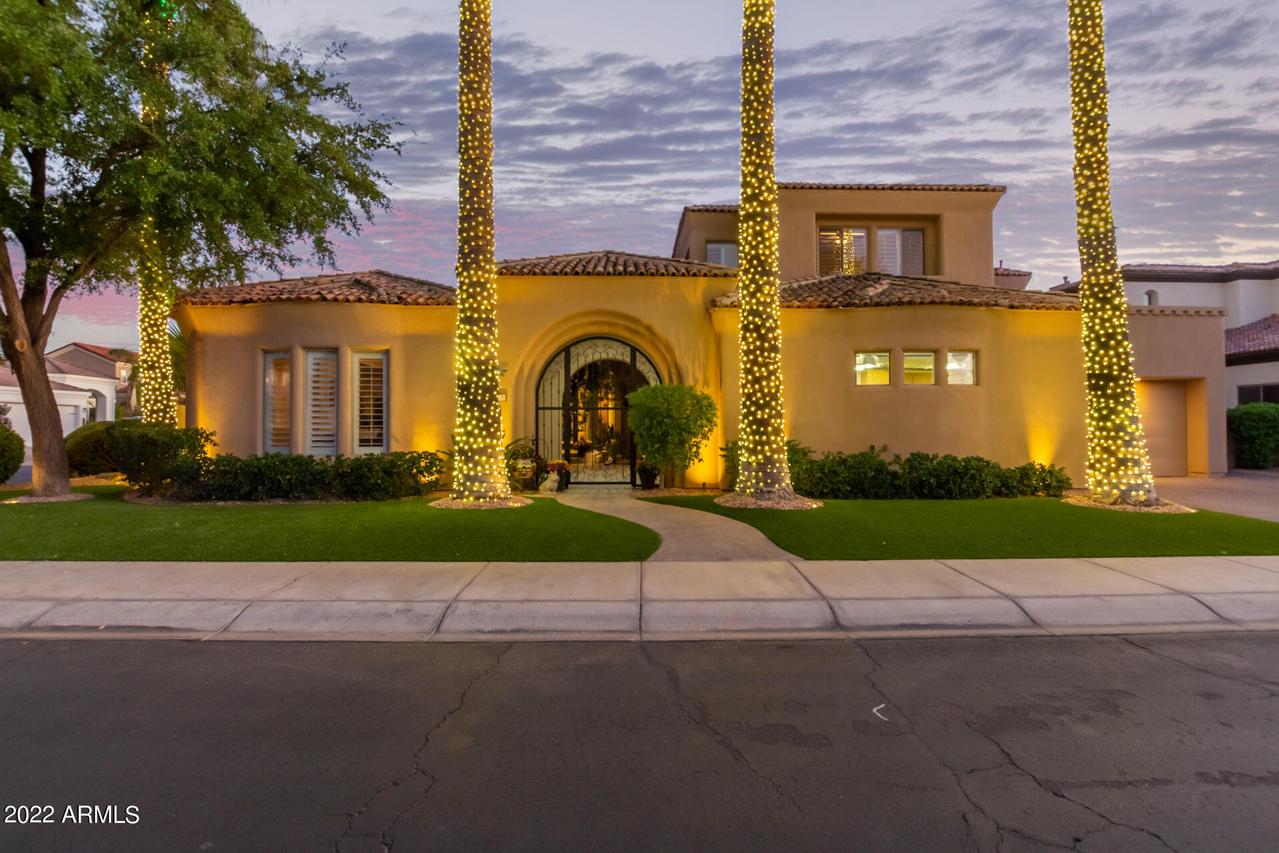 633 W Aster Ct., Chandler, AZ 85248