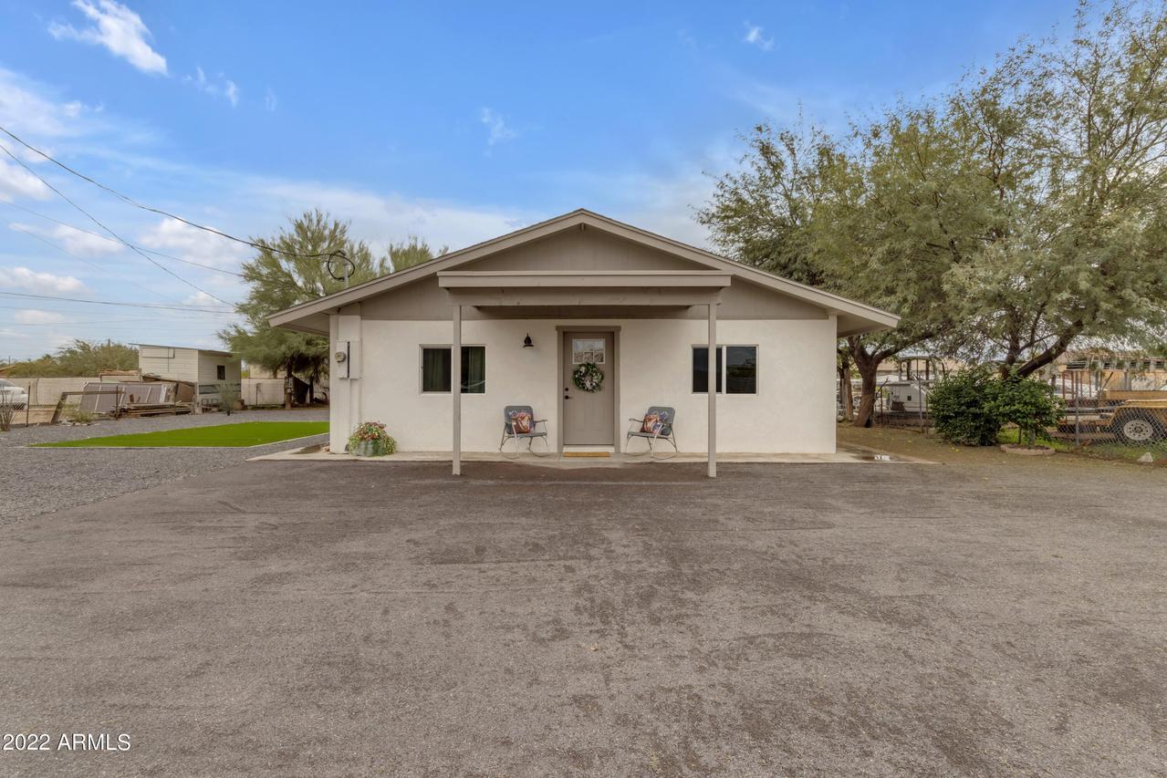 5235 E Santa Rita Dr., San Tan Valley, AZ 85140