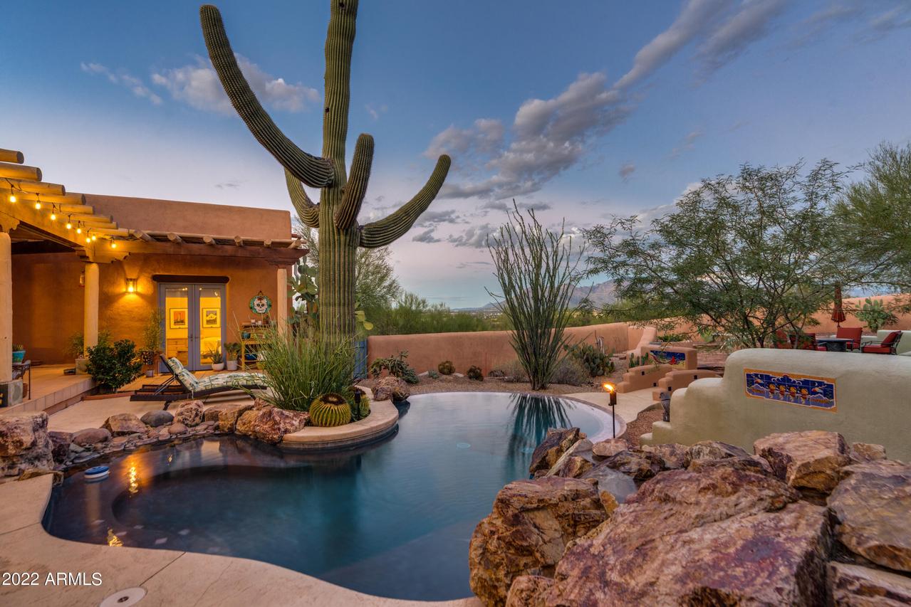 3650 W Dawnbreaker Pl., Tucson, AZ 85745