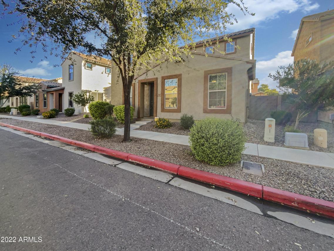 7227 S 48th Glen, Laveen, AZ 85339