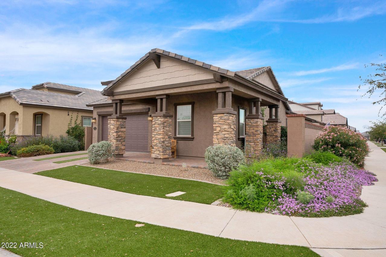 2702 S Wesley, Mesa, AZ 85209