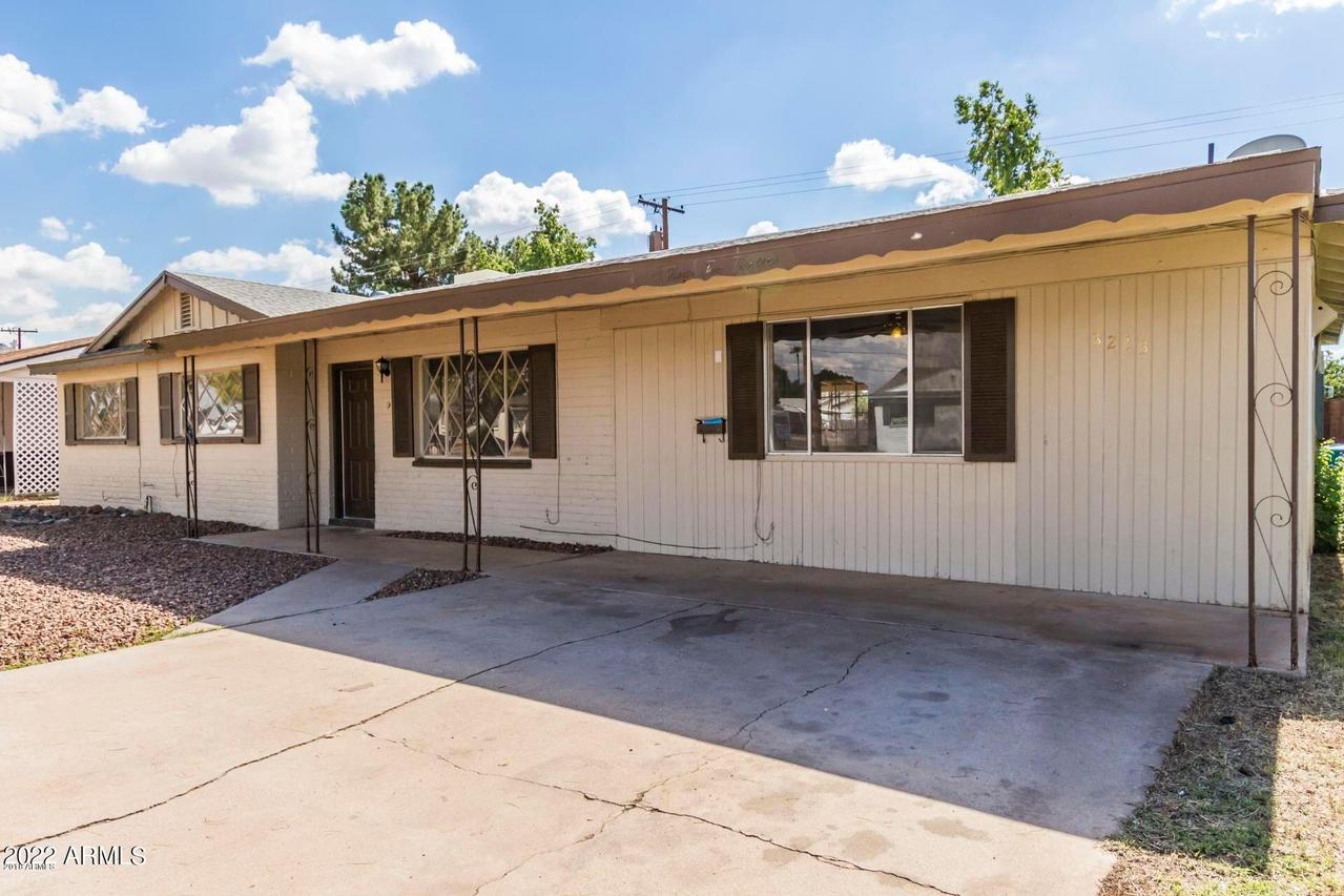 3213 W Charter Oak Rd., Phoenix, AZ 85029