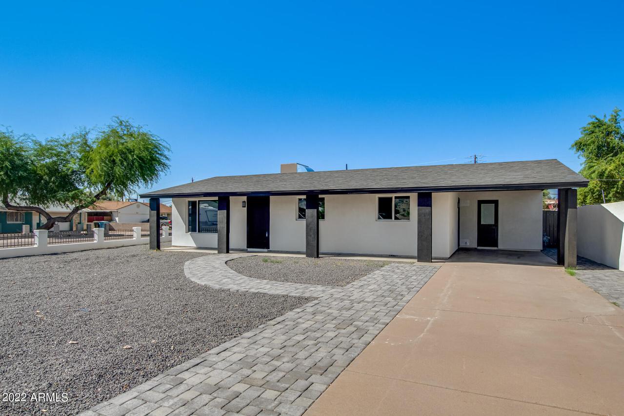 2236 W Shaw Butte Dr., Phoenix, AZ 85029
