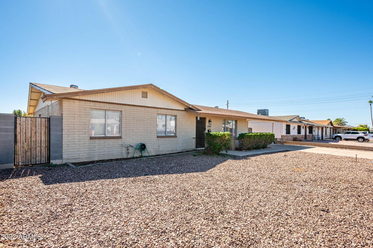 3829 W Davidson Ln., Phoenix, AZ 85051