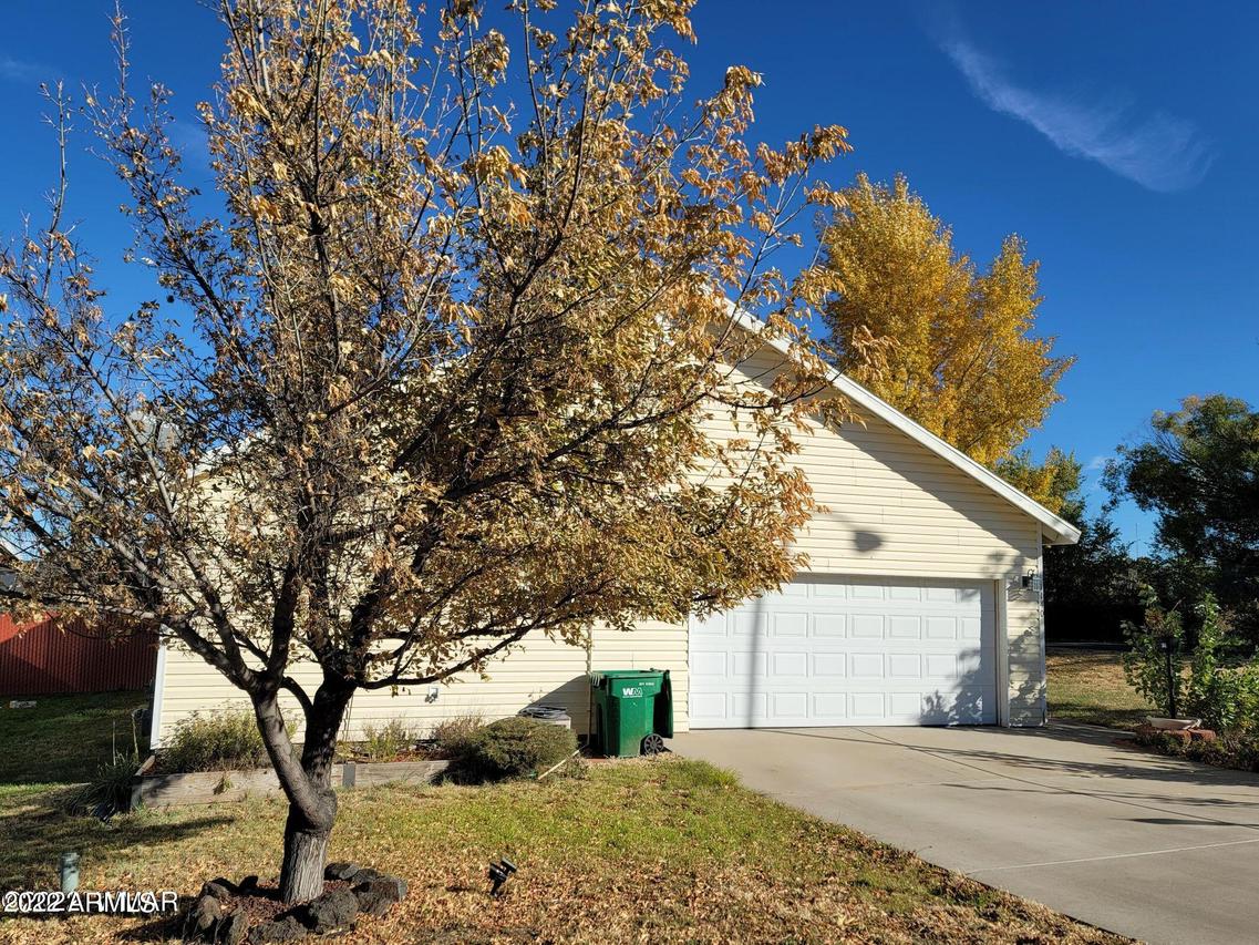 1140 N Kiaya Ln., Show Low, AZ 85901