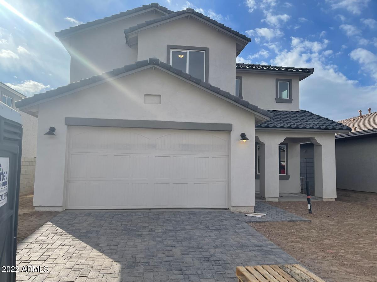 8421 W Atlantis Way, Phoenix, AZ 85043