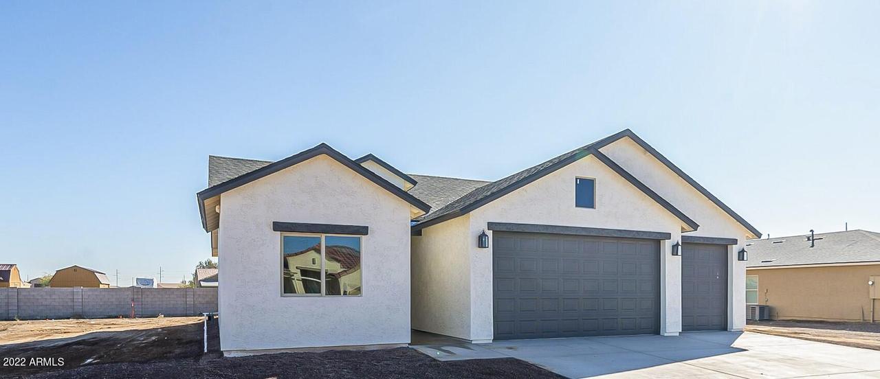 15901 S Bentley Dr., Arizona City, AZ 85123