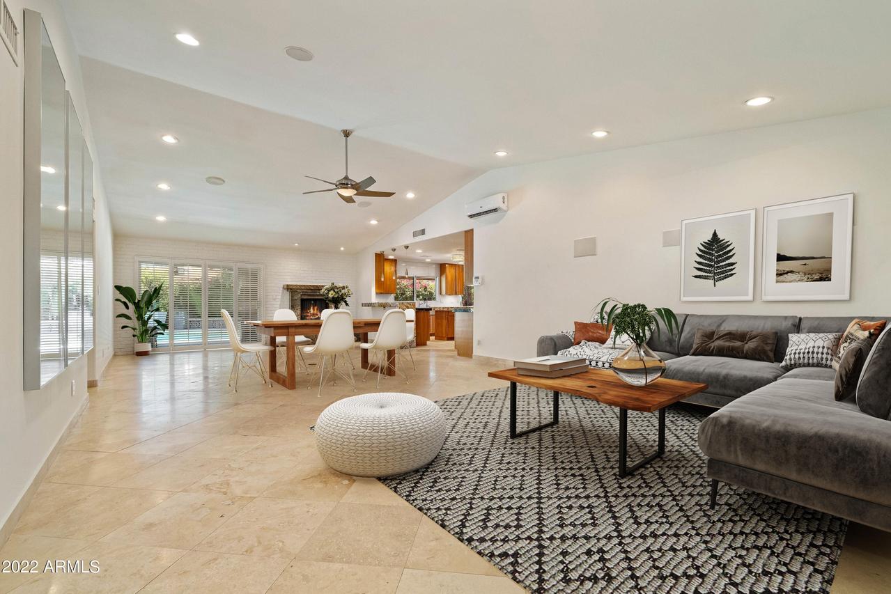 2318 E Sierra St., Phoenix, AZ 85028