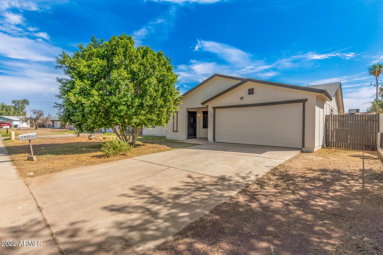 7957 W Elm St., Phoenix, AZ 85033