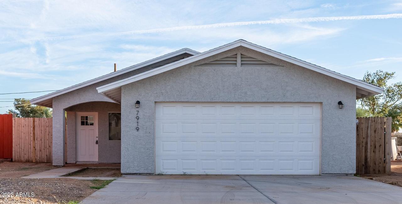 7919 E 2nd Ave., Mesa, AZ 85208