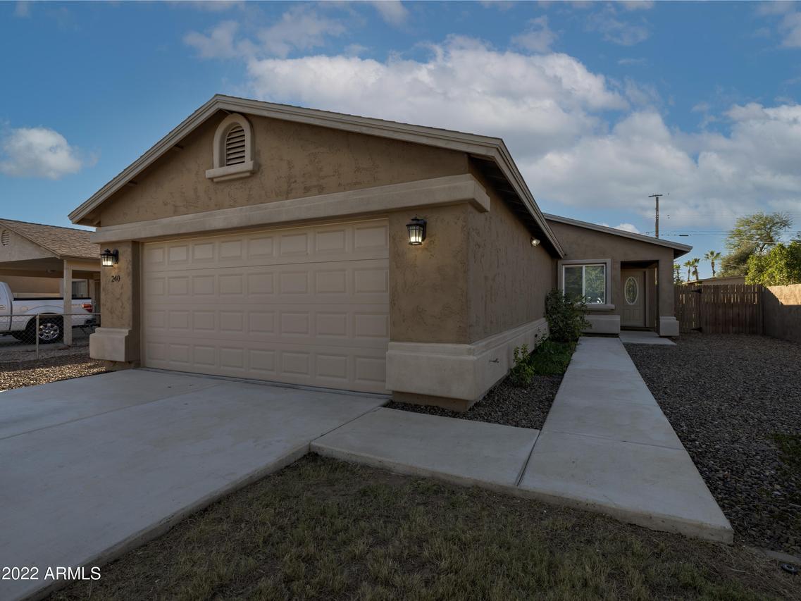 240 S Dakota St., Chandler, AZ 85225