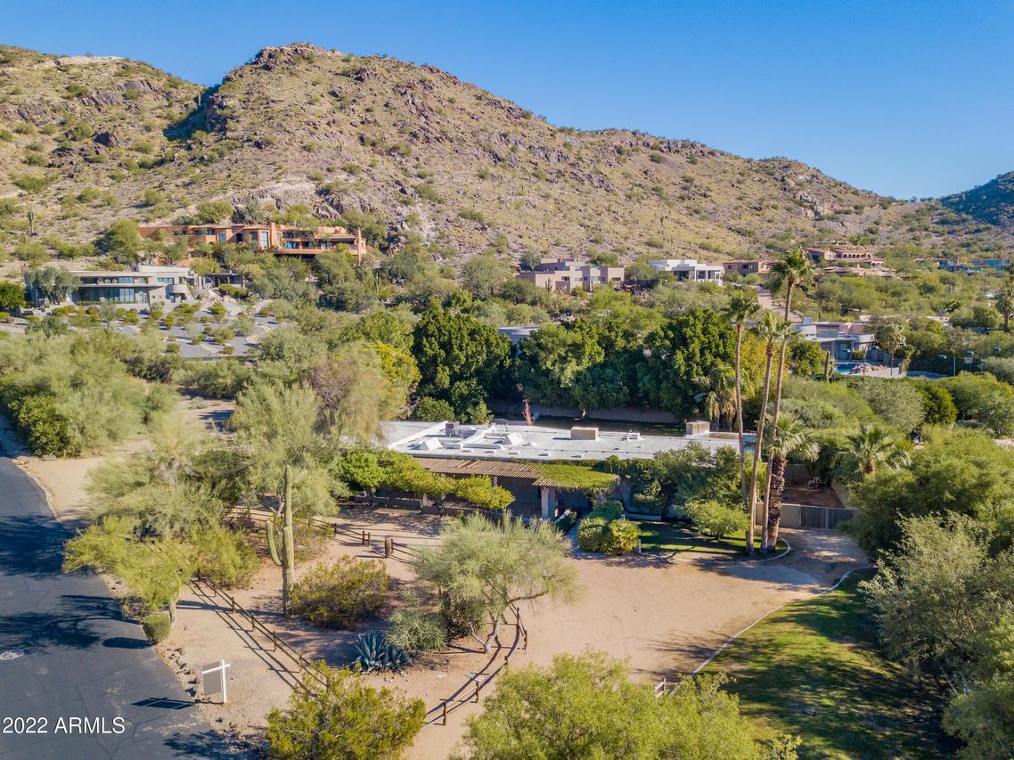 6737 N 60th St., Paradise Valley, AZ 85253