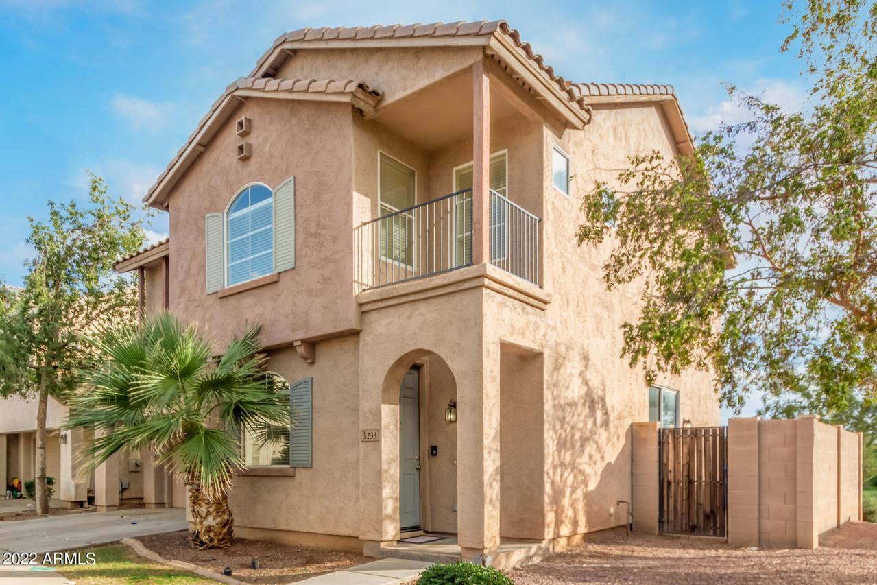 5233 W Fulton St., Phoenix, AZ 85043