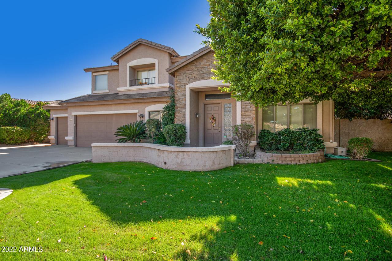 8521 W Salter Dr., Peoria, AZ 85382