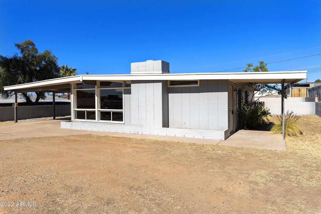 1340 E Golden Ln., Phoenix, AZ 85020