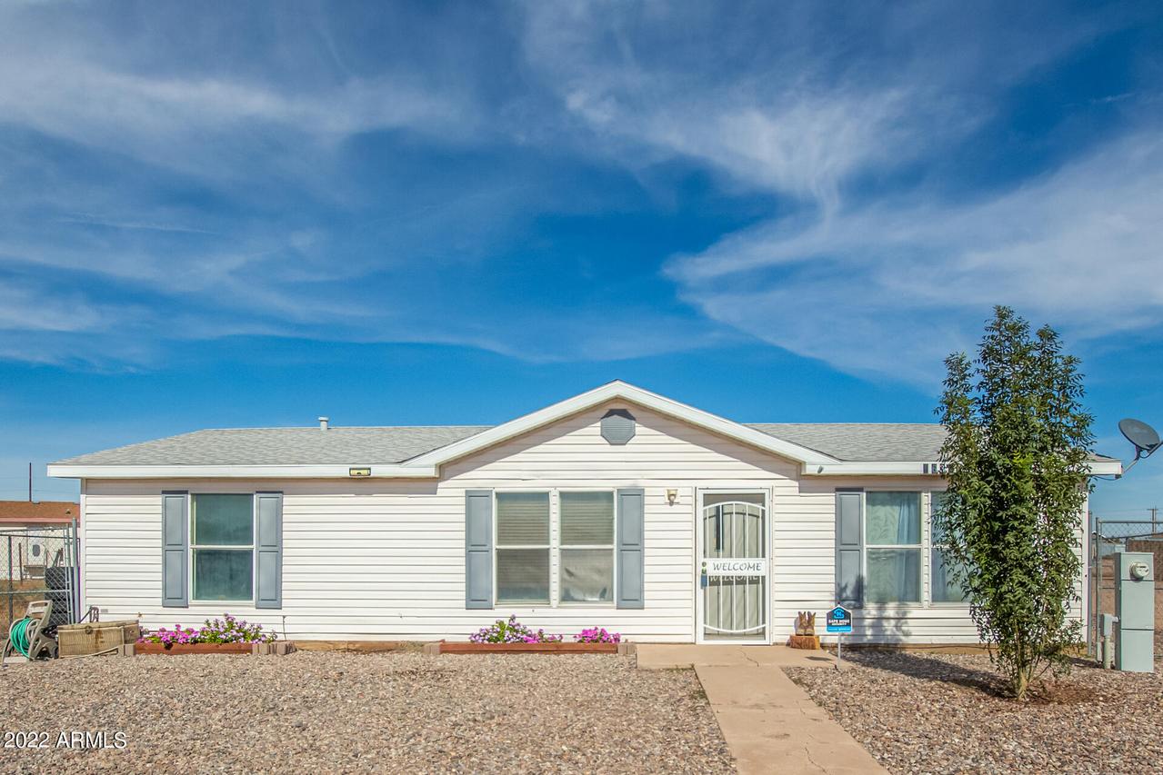 16314 S Eucalyptus Cir., Arizona City, AZ 85123