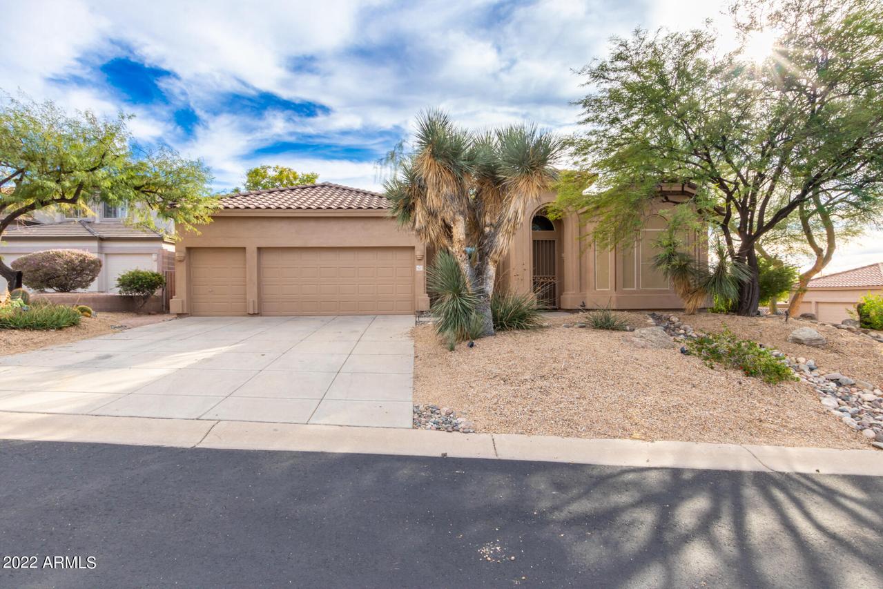 7627 E Sandia Cir., Mesa, AZ 85207