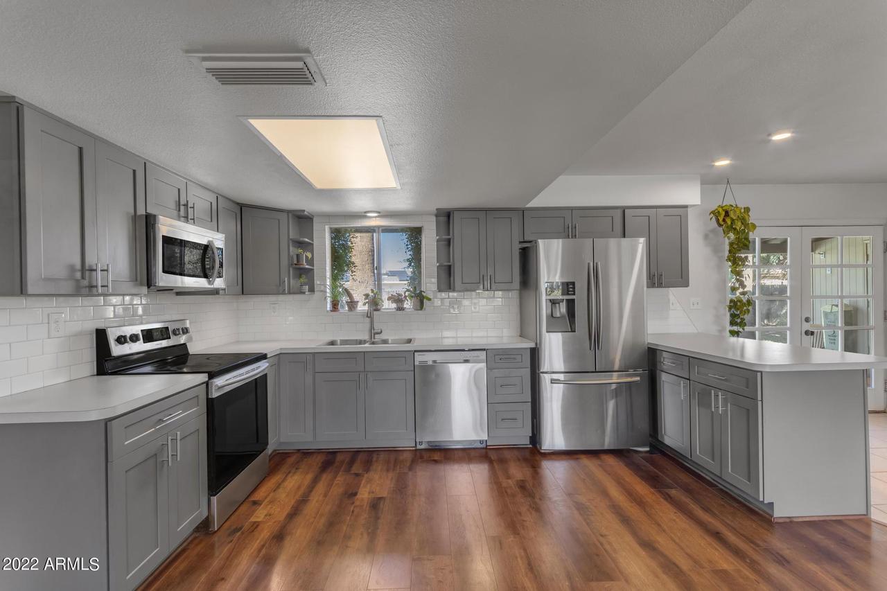 2516 E Golden St., Mesa, AZ 85213