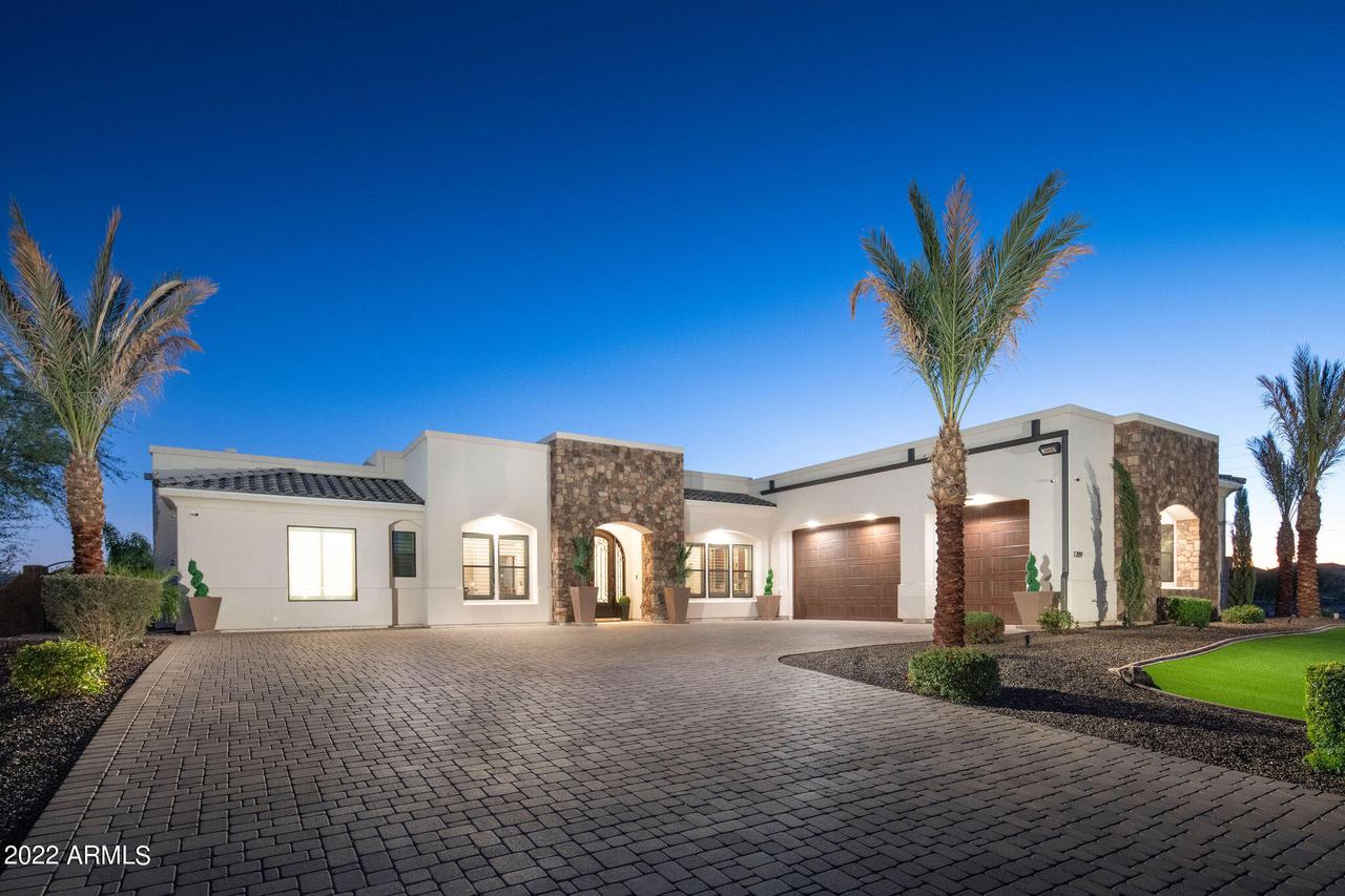 1209 E Tumbleweed Dr., Phoenix, AZ 85085