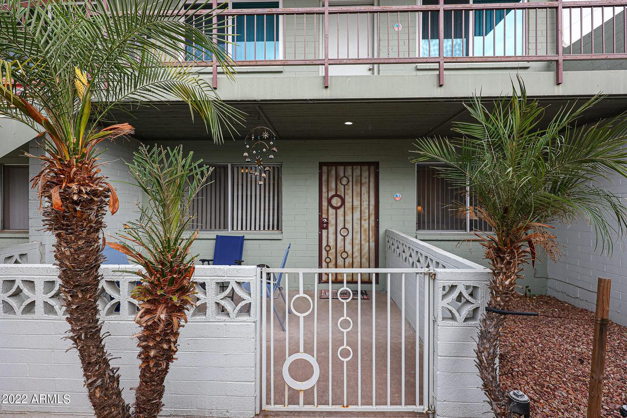 1702 W Tuckey Ln. #127, Phoenix, AZ 85015