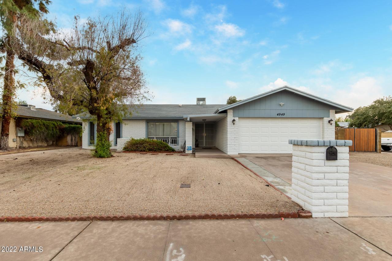 4949 W Royal Palm Rd., Glendale, AZ 85302