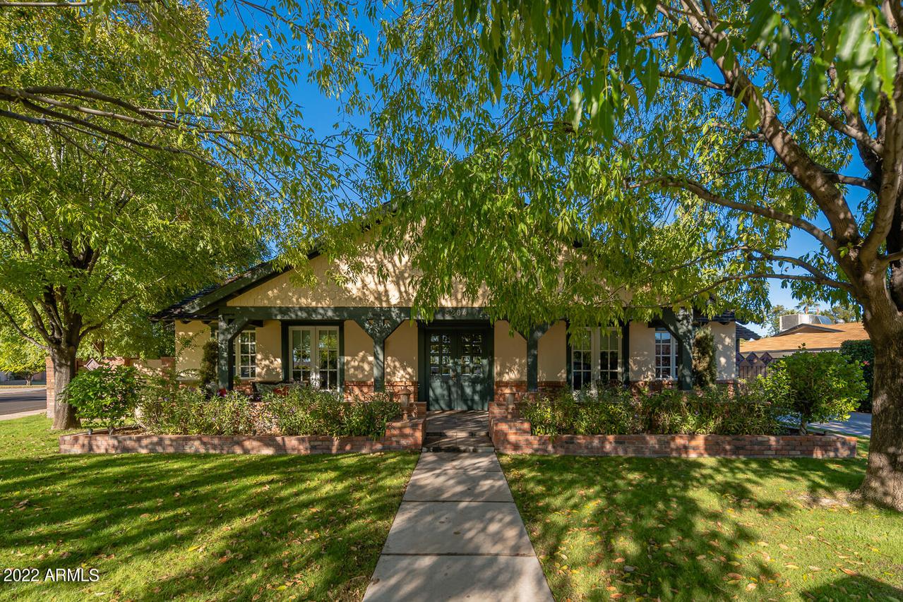5204 E Weldon Ave., Phoenix, AZ 85018