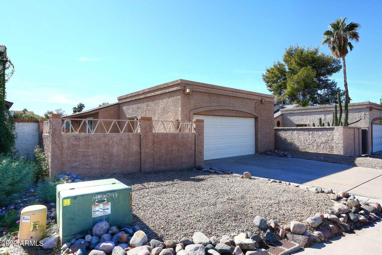 1105 E Marco Polo Rd., Phoenix, AZ 85024