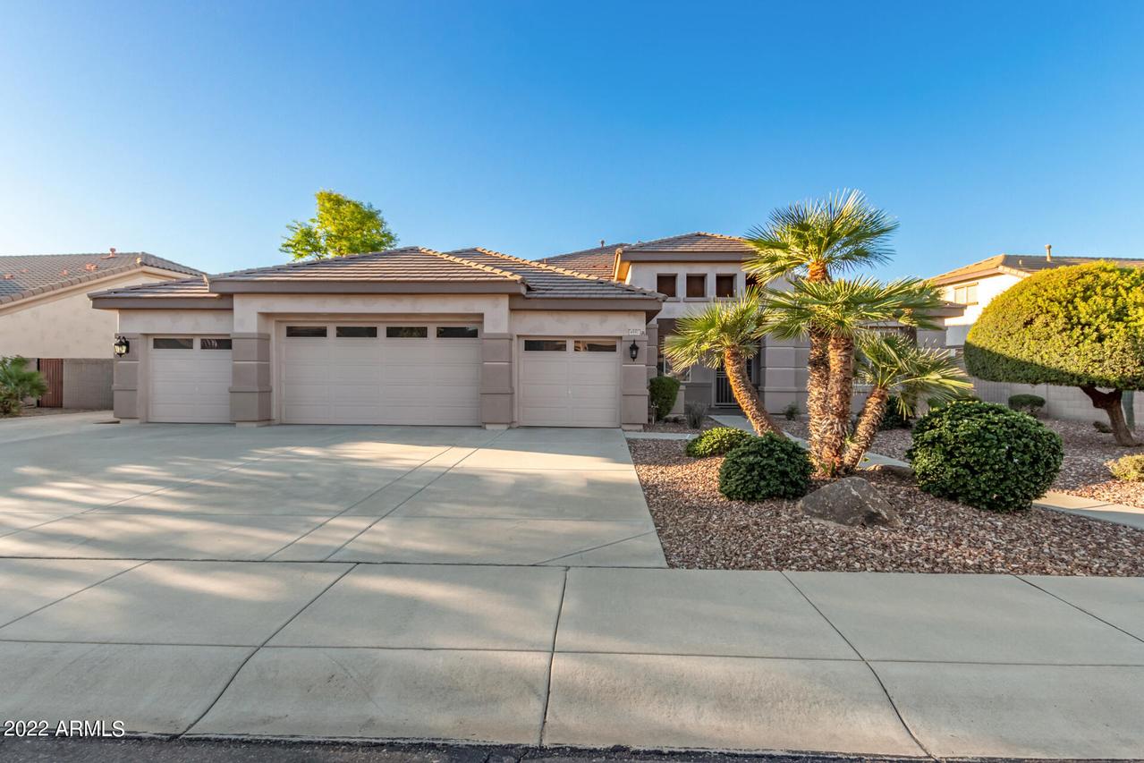 8597 W Clara Ln., Peoria, AZ 85382