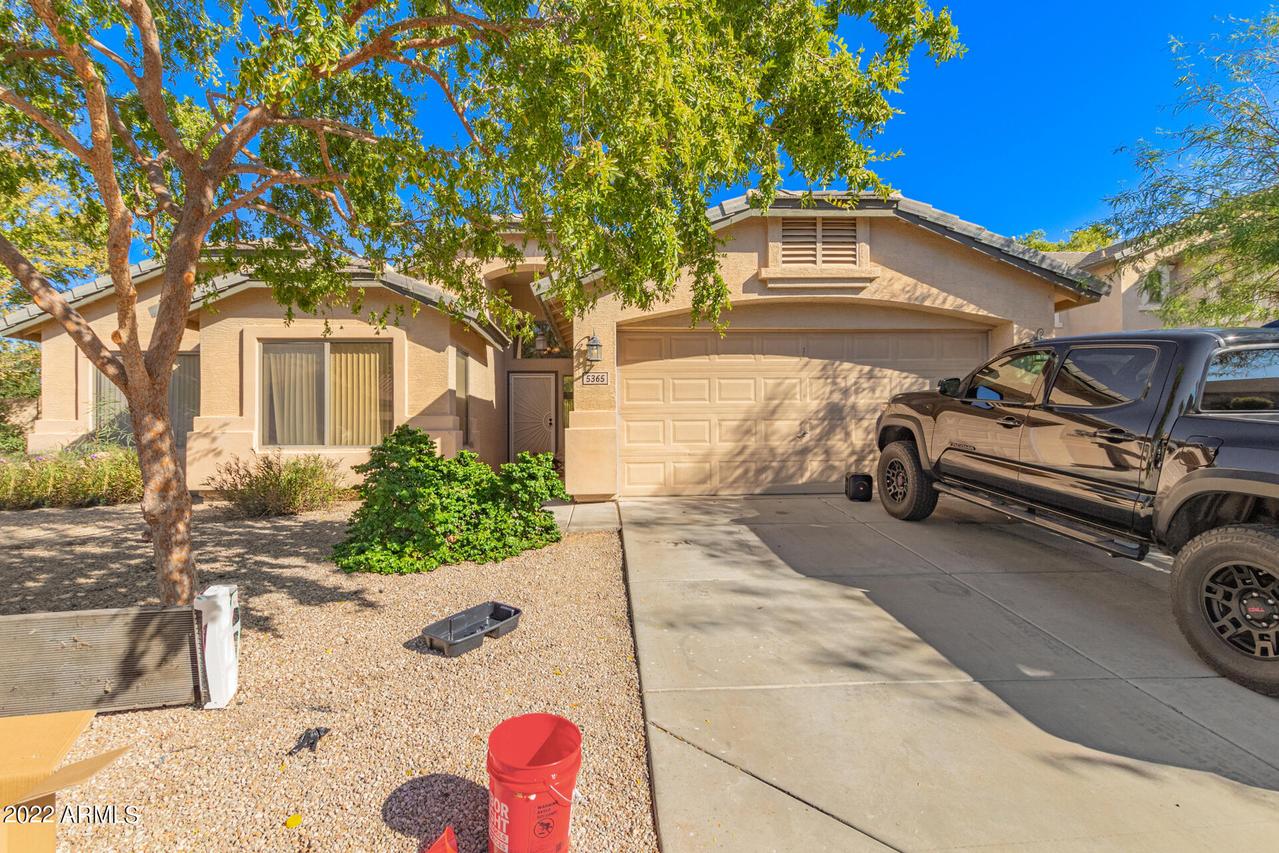 5365 N Rattler Way, Litchfield Park, AZ 85340
