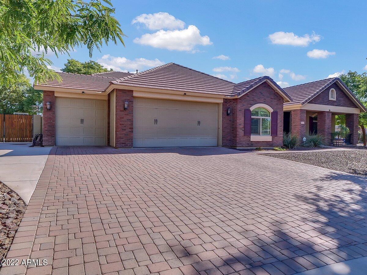 5013 S Emery Cir., Mesa, AZ 85212