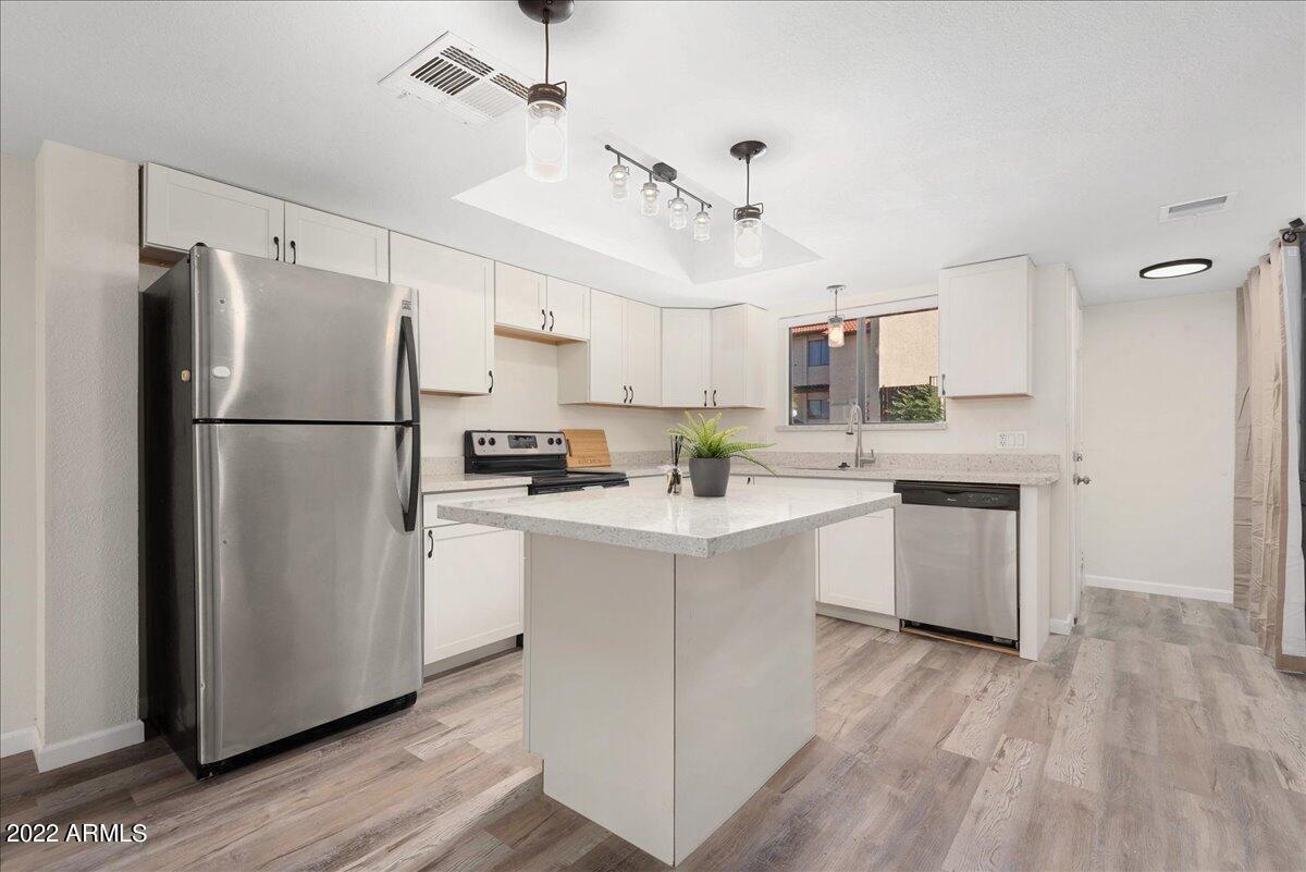 10631 N 15th Way #3, Phoenix, AZ 85020