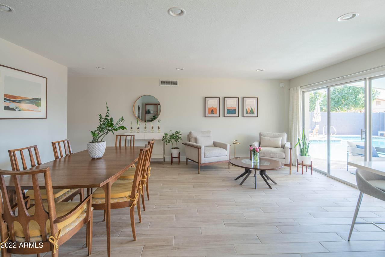 1065 E Watson Dr., Tempe, AZ 85283